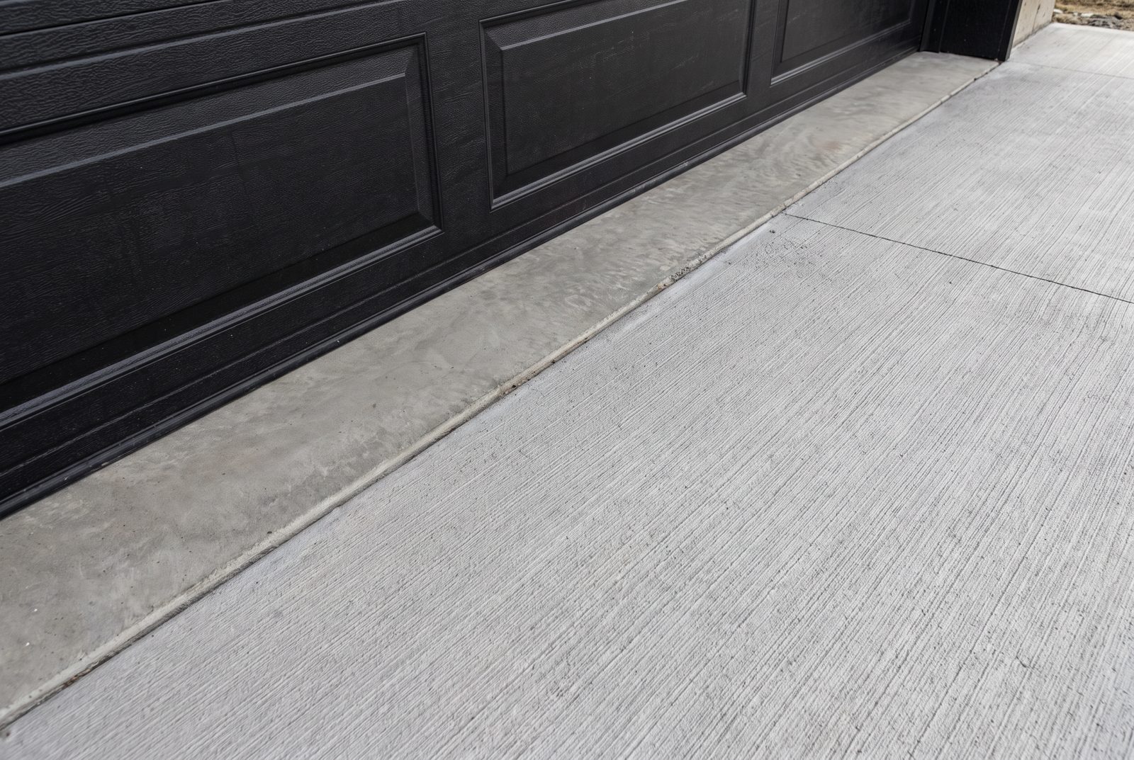 Smooth trowelled concrete